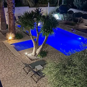 Bed & Breakfast 5 Elementi ***